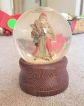 Christmas Snow Globe $1 STS