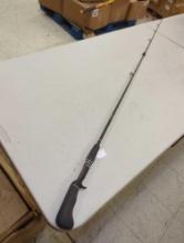 Berkley 5'6" Lightning rod, light sensitive. Comes as is shown in photos. Appears to be used.