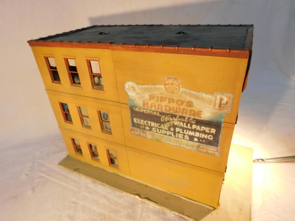 Ameritown 3 Story Hardware Store with Lights "O" Gauge Used