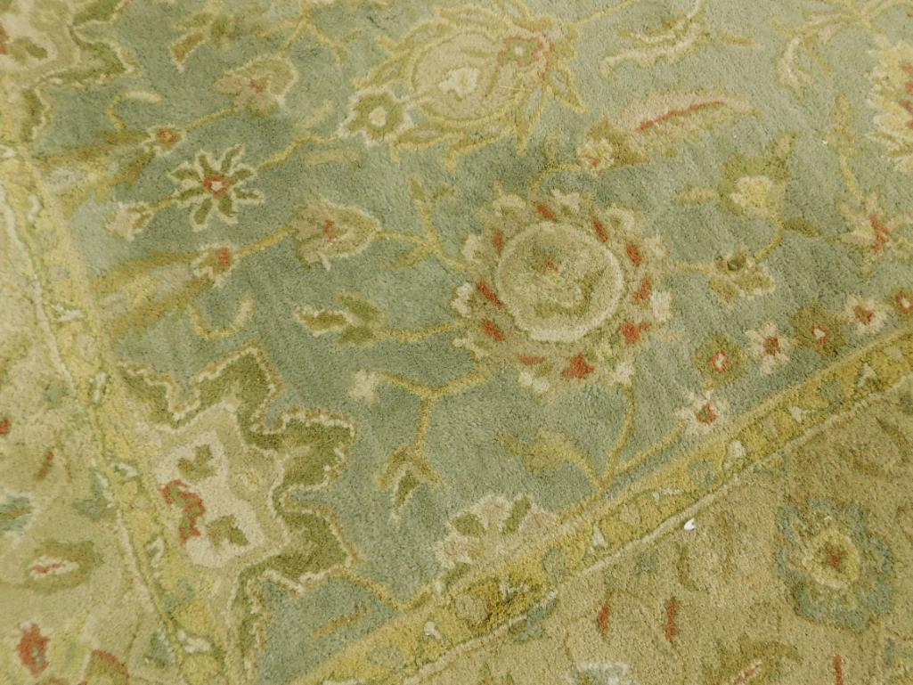 Area Rug - Cream and Pale Green