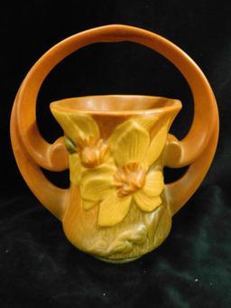 Roseville Pottery - Basket - Clematis Pattern - 387-7