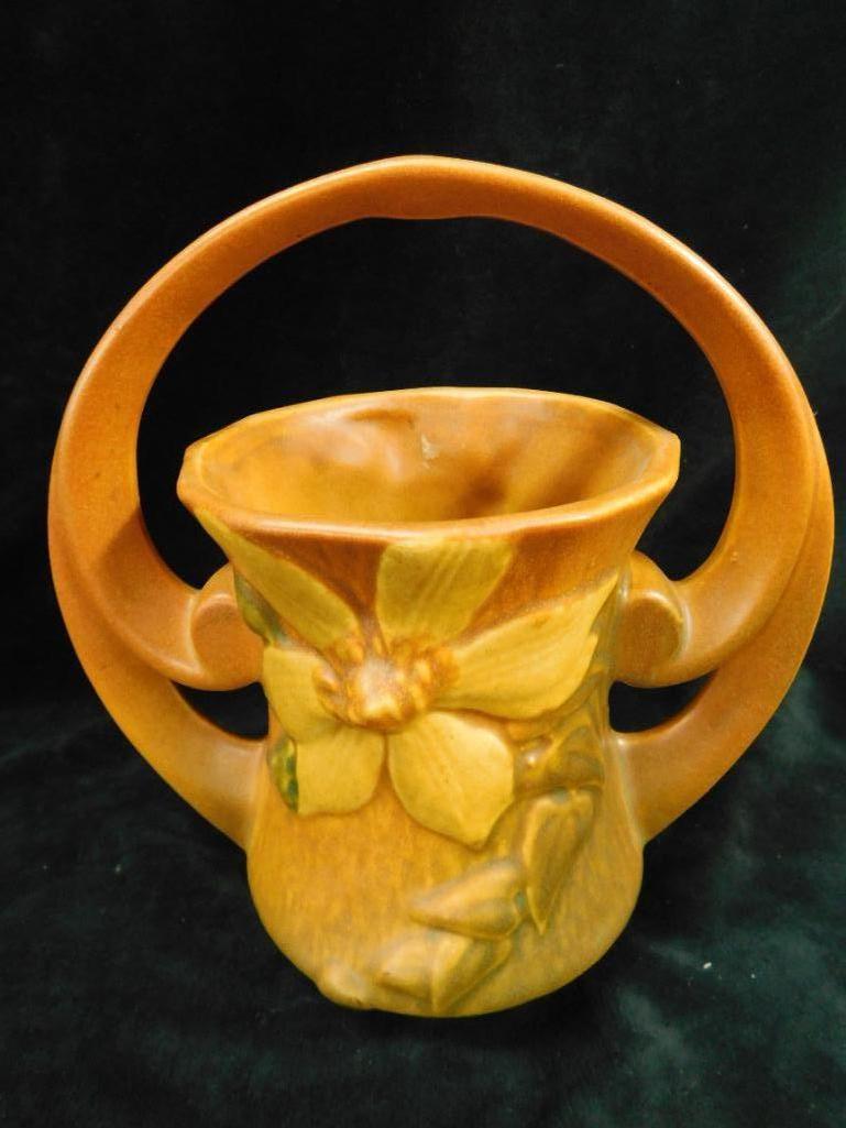 Roseville Pottery - Basket - Clematis Pattern - 387-7