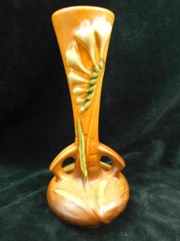 Roseville Pottery - Pair of Bud Vases - Freesia Pattern - 195-7