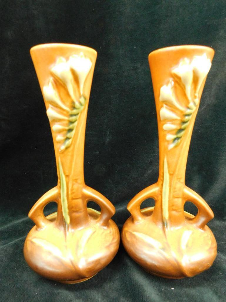 Roseville Pottery - Pair of Bud Vases - Freesia Pattern - 195-7