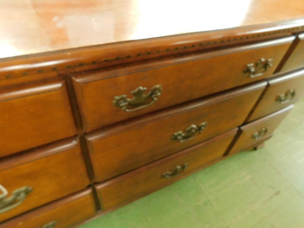 9 Drawer Dresser