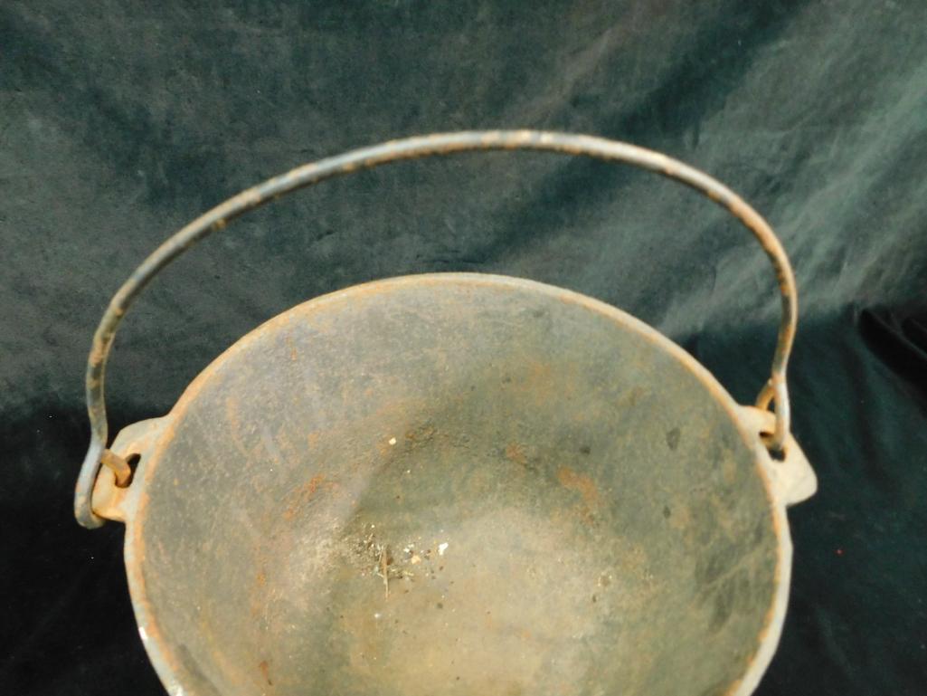 Small Cast Iron 3 Footed Pot with Handle