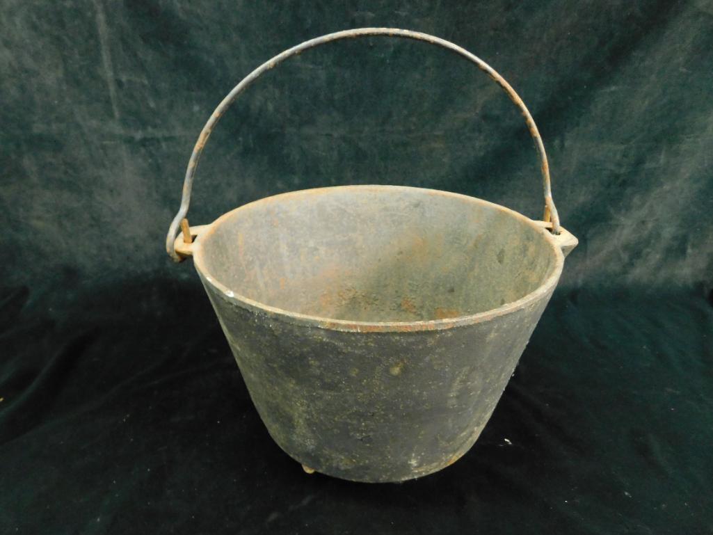 Small Cast Iron 3 Footed Pot with Handle