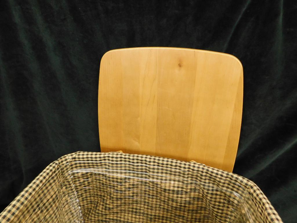 Longaberger Basket - Double Wood Handled Lidded Picnic Basket - 10" x 20" x 14"