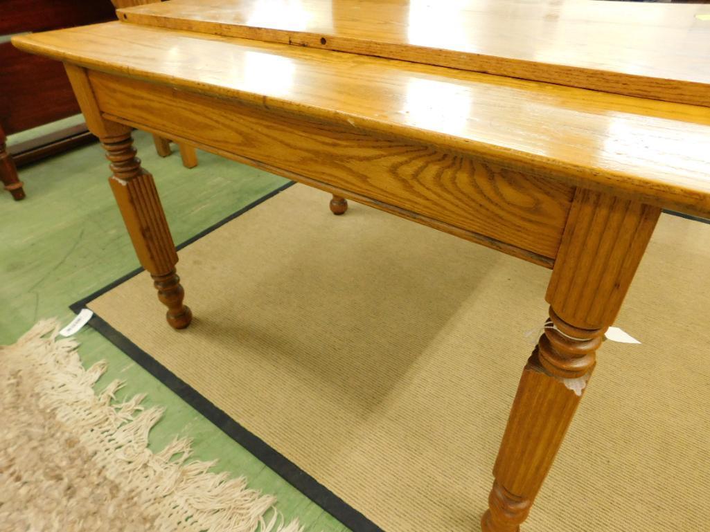 Oak Kitchen Table with 1 Leaf