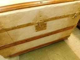 Painted Dome Top Trunk - No Tray