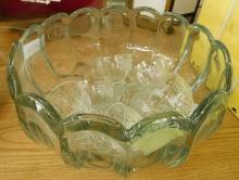 Vintage Punch Bowl with 9 Cups