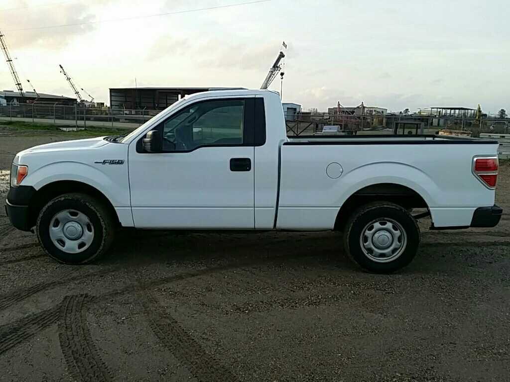 2010 Ford F150 XL Pickup Truck