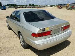 2000 Toyota Camry