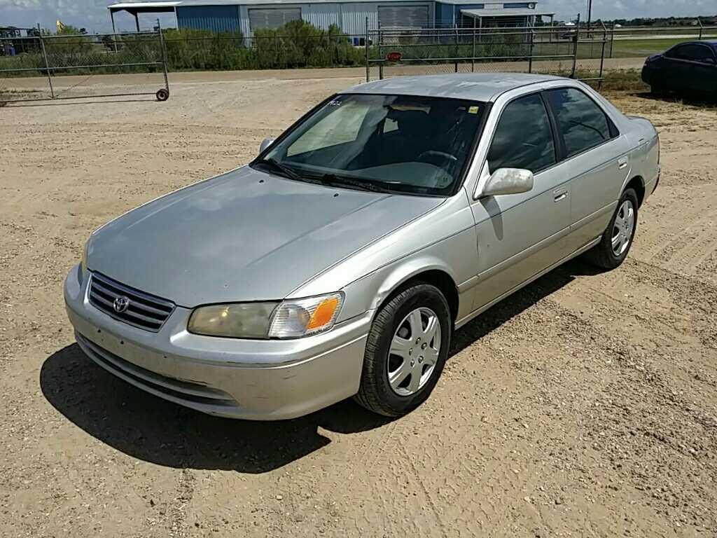 2000 Toyota Camry