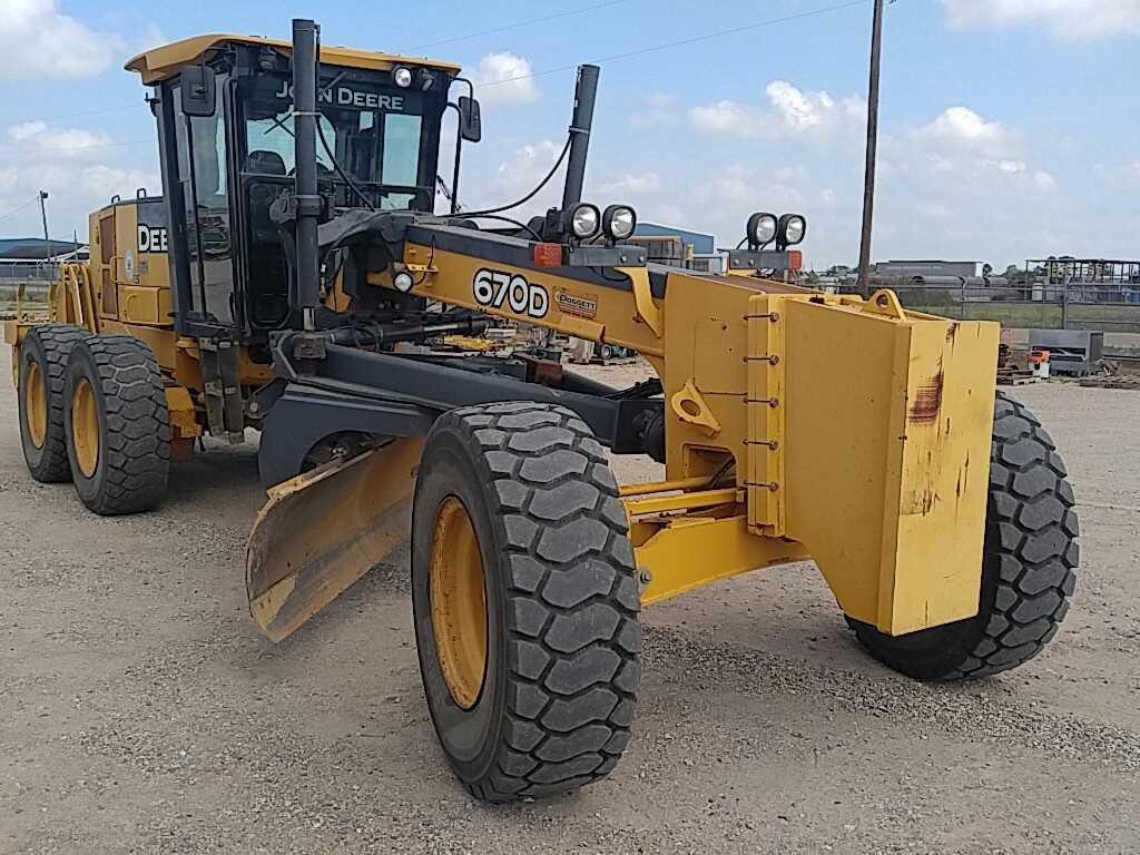 2009 John Deere 670D Motor Grader