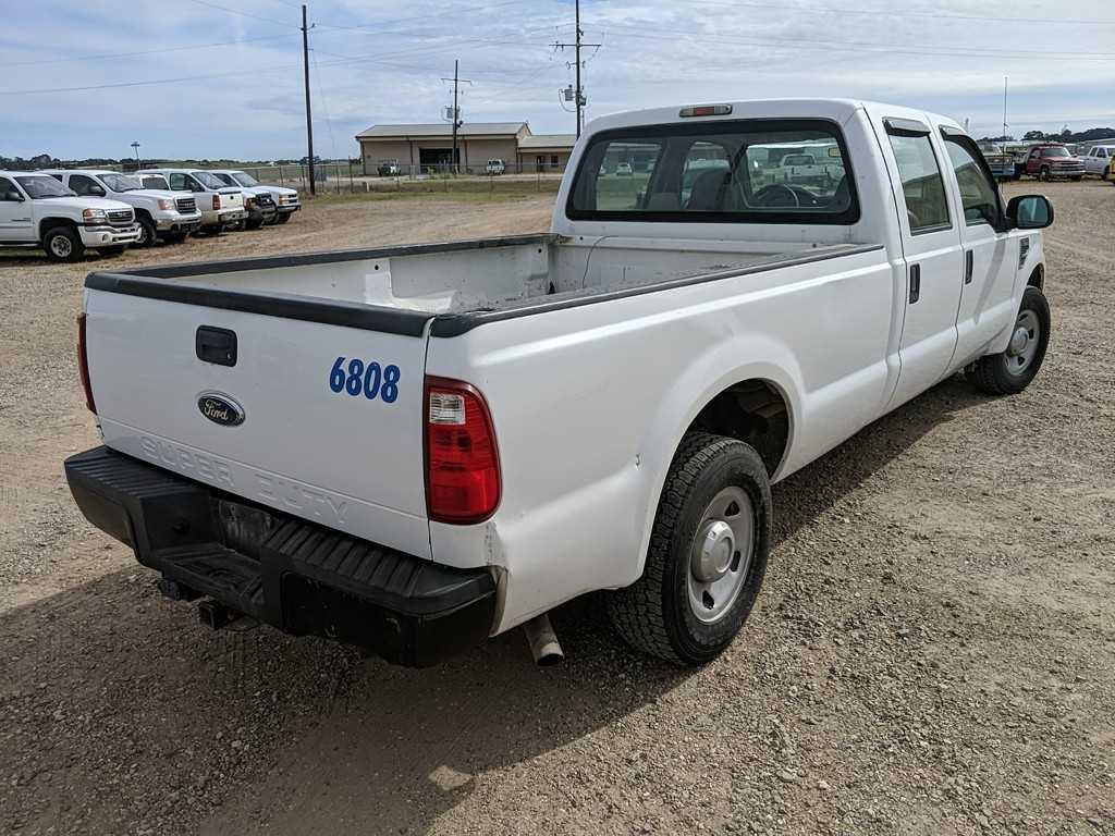 2008 Ford F350 SD Crew Cab Truck