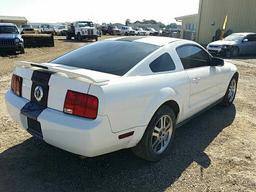 2005 Ford Mustang Coupe