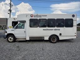 2009 Ford E-450 Shuttle Bus