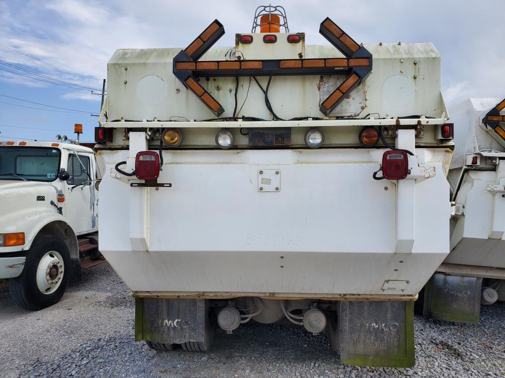 2004 International 4200 Sweeper Truck