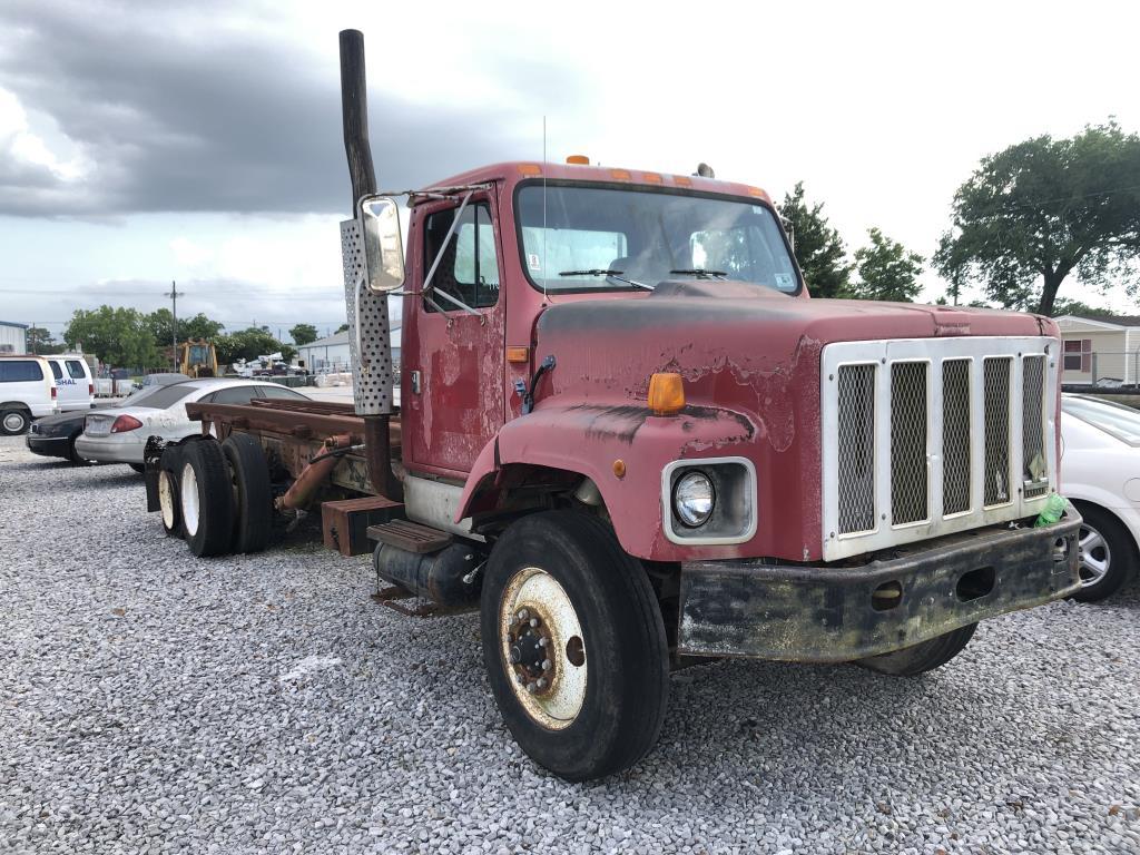 1996 International 2674 Truck