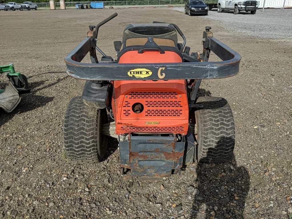 Kubota Zero Turn Lawnmower (Parts)