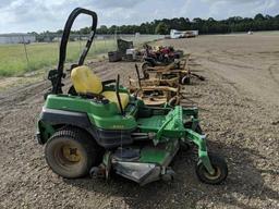 John Deere Zero Turn Lawnmower