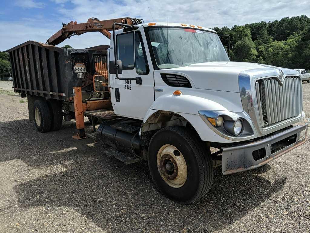 2007 International 7400 SBA Grapple Truck