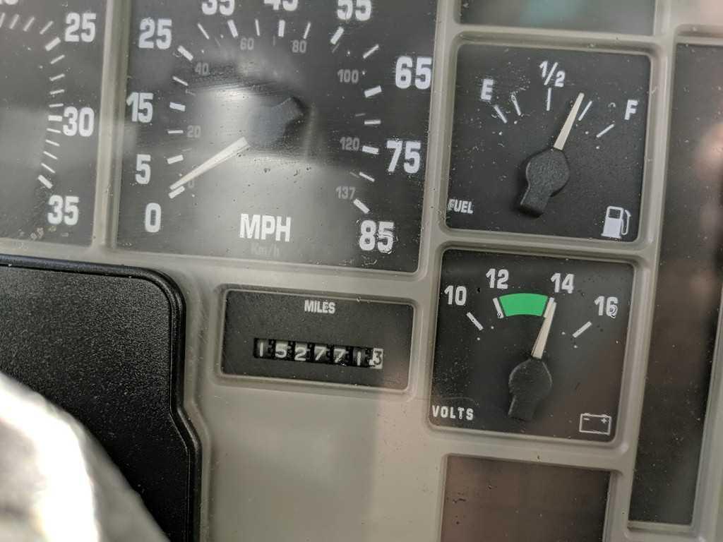 1996 International 4900 Medium Duty Roll Back