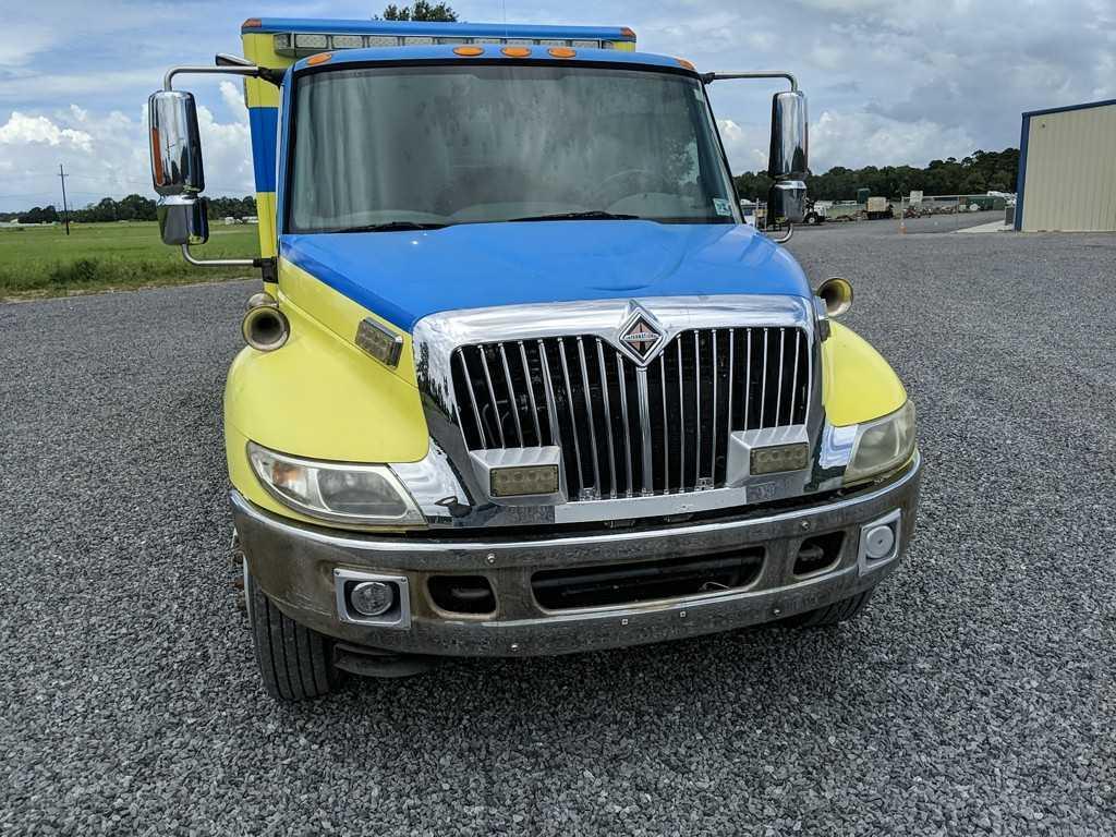 2007 International 4400 SBA LP Ambulance