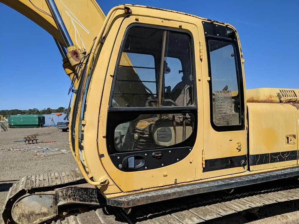 Deere 200 LC Hydraulic Excavator