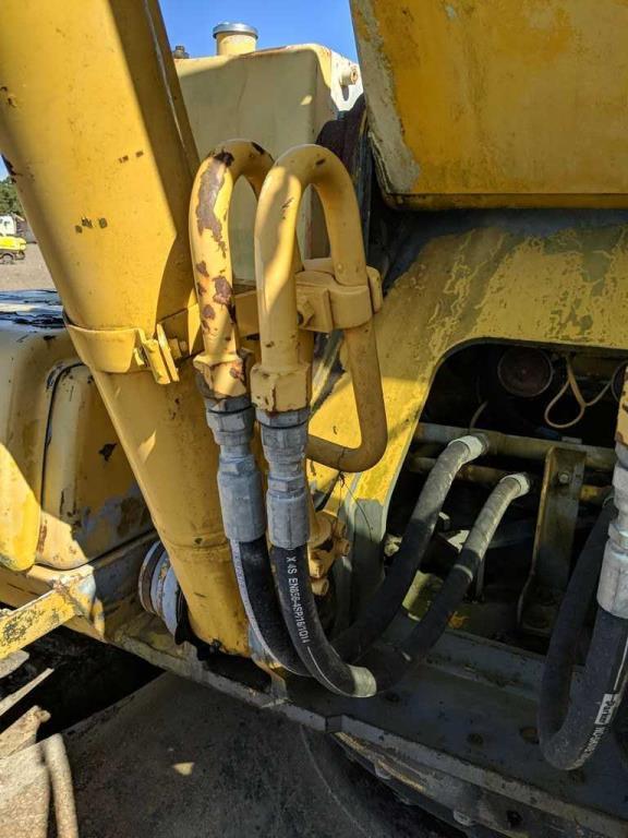 Deere 200 LC Hydraulic Excavator