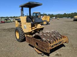 Caterpillar CP-323C Sheep's Foot Roller