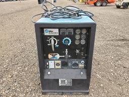 Miller Big Blue 302 D Welding Generator