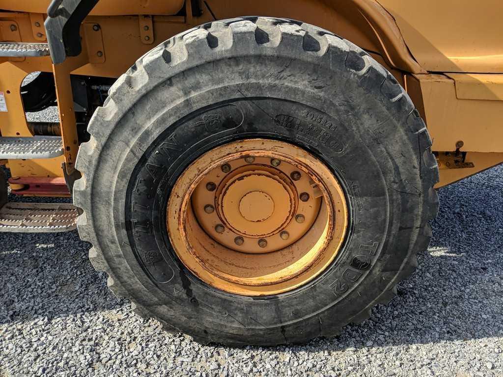 Case 621D Wheel Loader