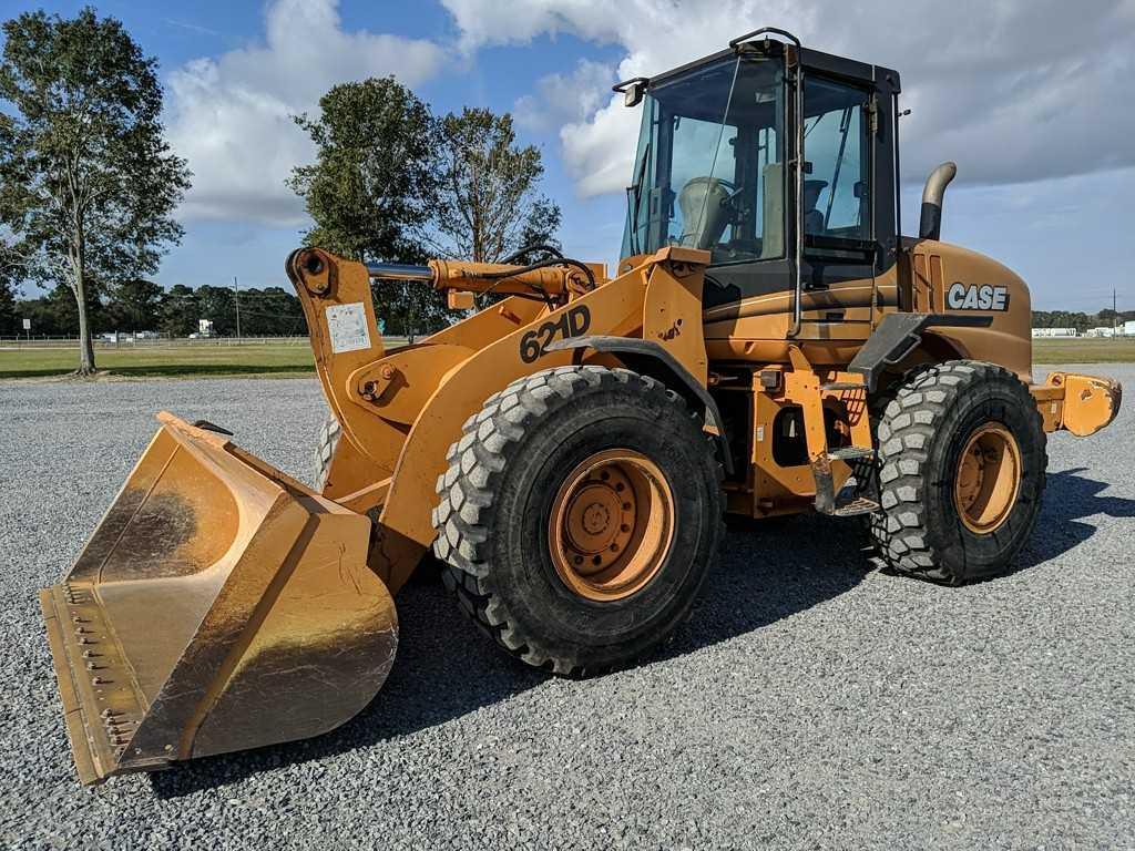 Case 621D Wheel Loader