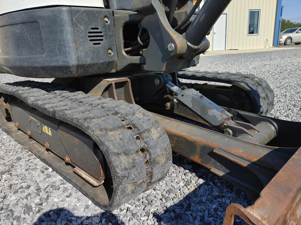 2015 Bobcat E32 Excavator