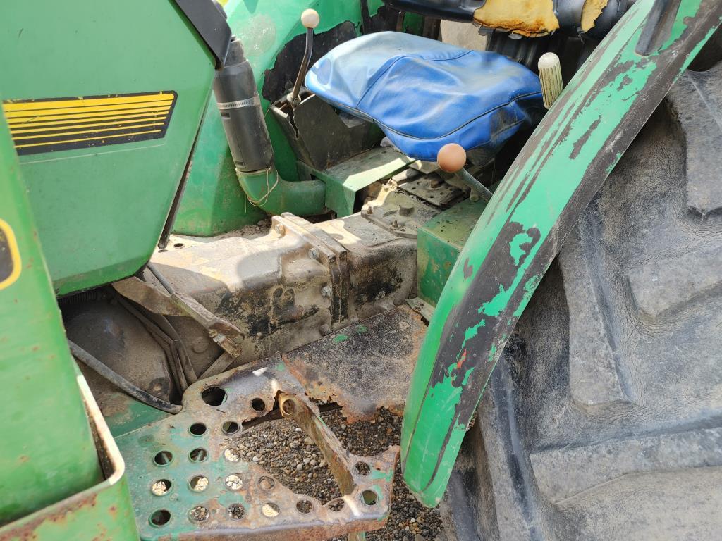 John Deere 5400 4WD Tractor W/Front Loader