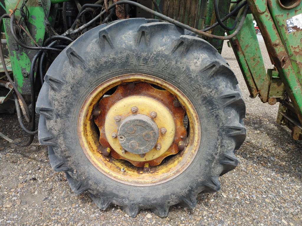 John Deere 5400 4WD Tractor W/Front Loader