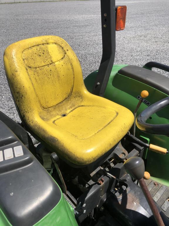 John Deere 3038E Tractor