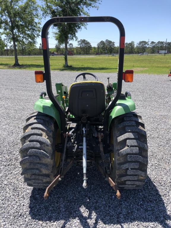 John Deere 3038E Tractor