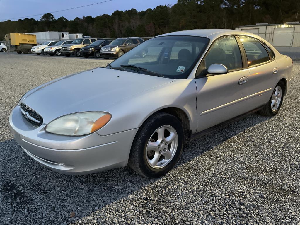 2003 Ford Taurus Sedan