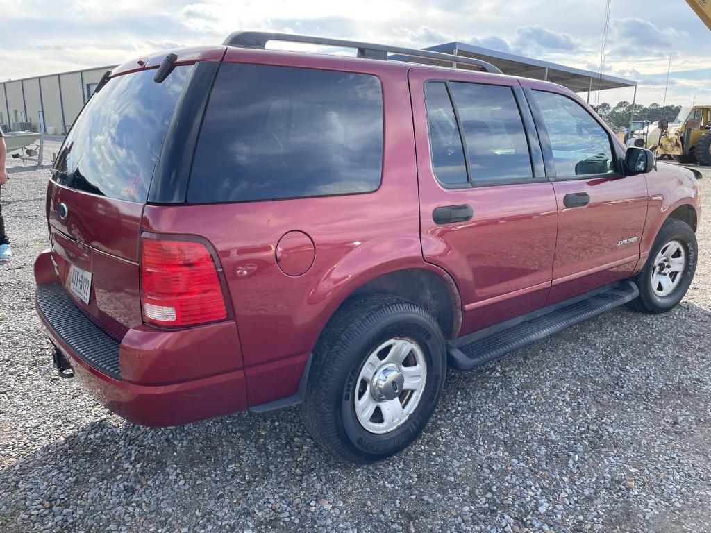 2004 Ford Explorer 4X4 SUV