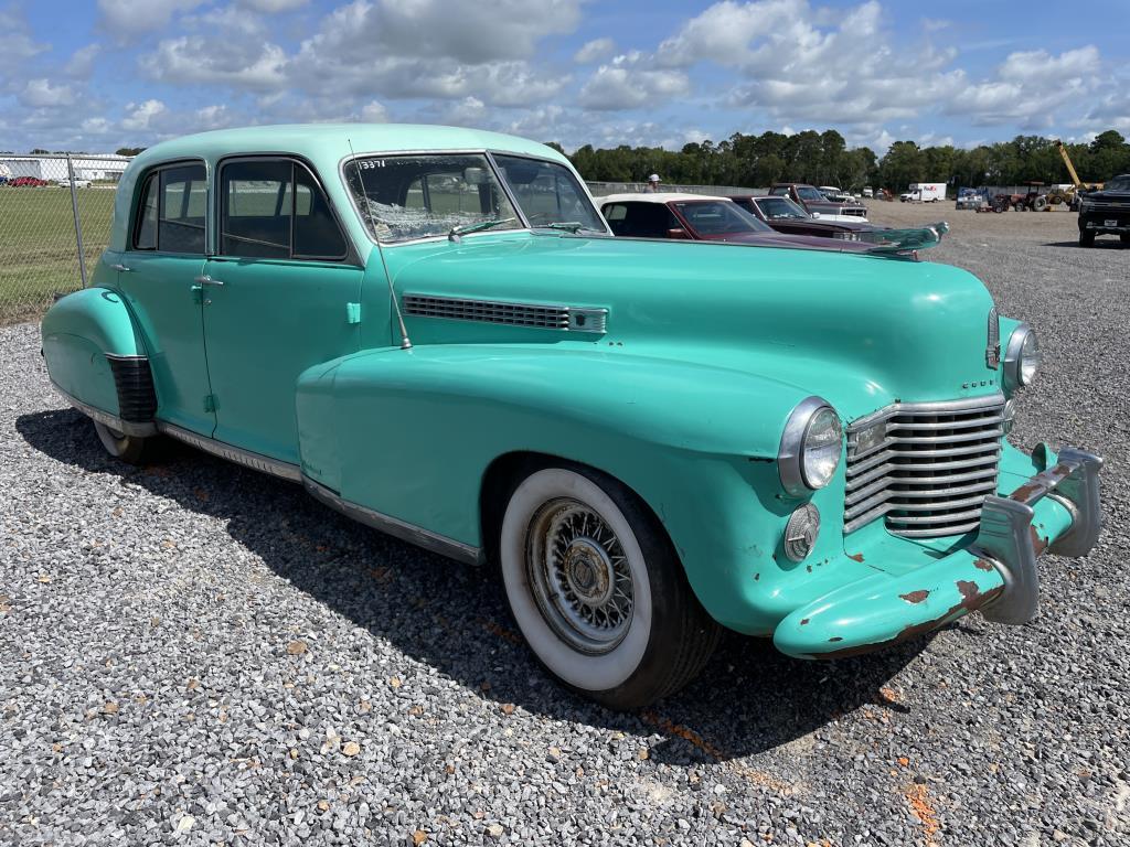 1941 Cadillac Fleetwood 4-DR Sedan