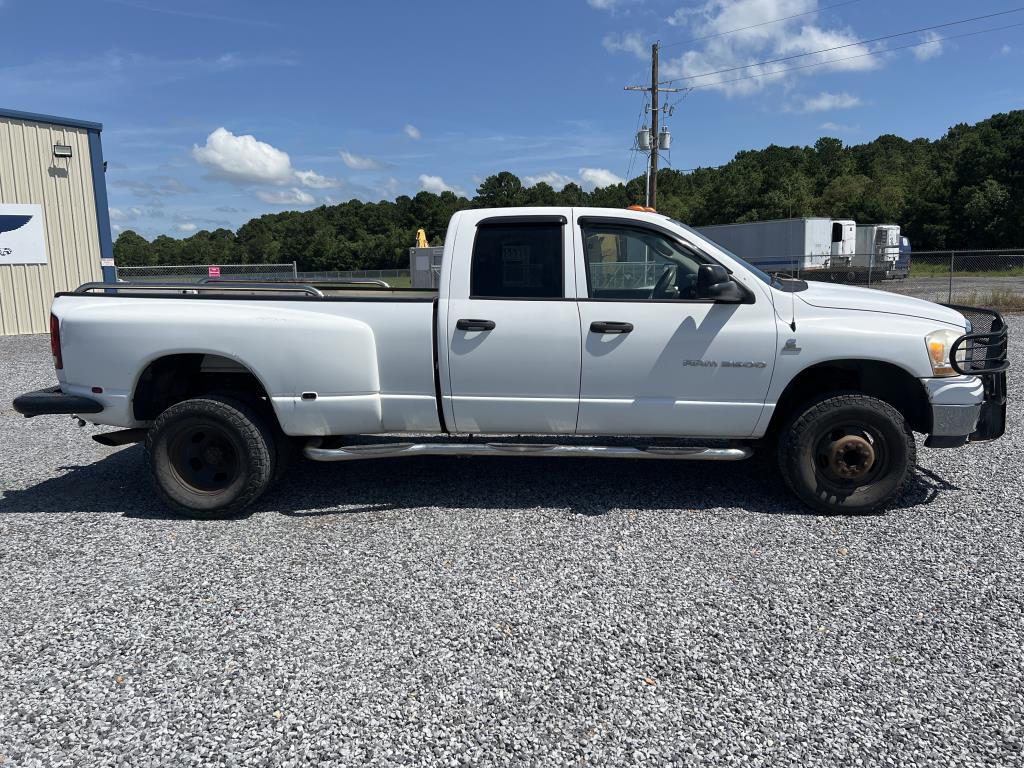 2006 Dodge Ram 3500 SLT 4WD Pickup Truck