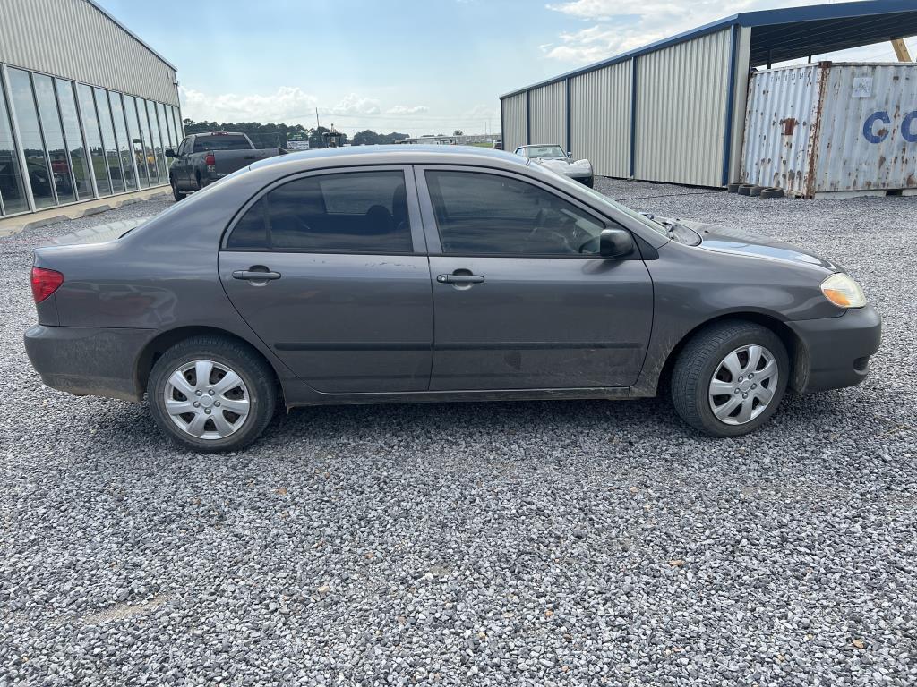 Toyota Corolla Sedan