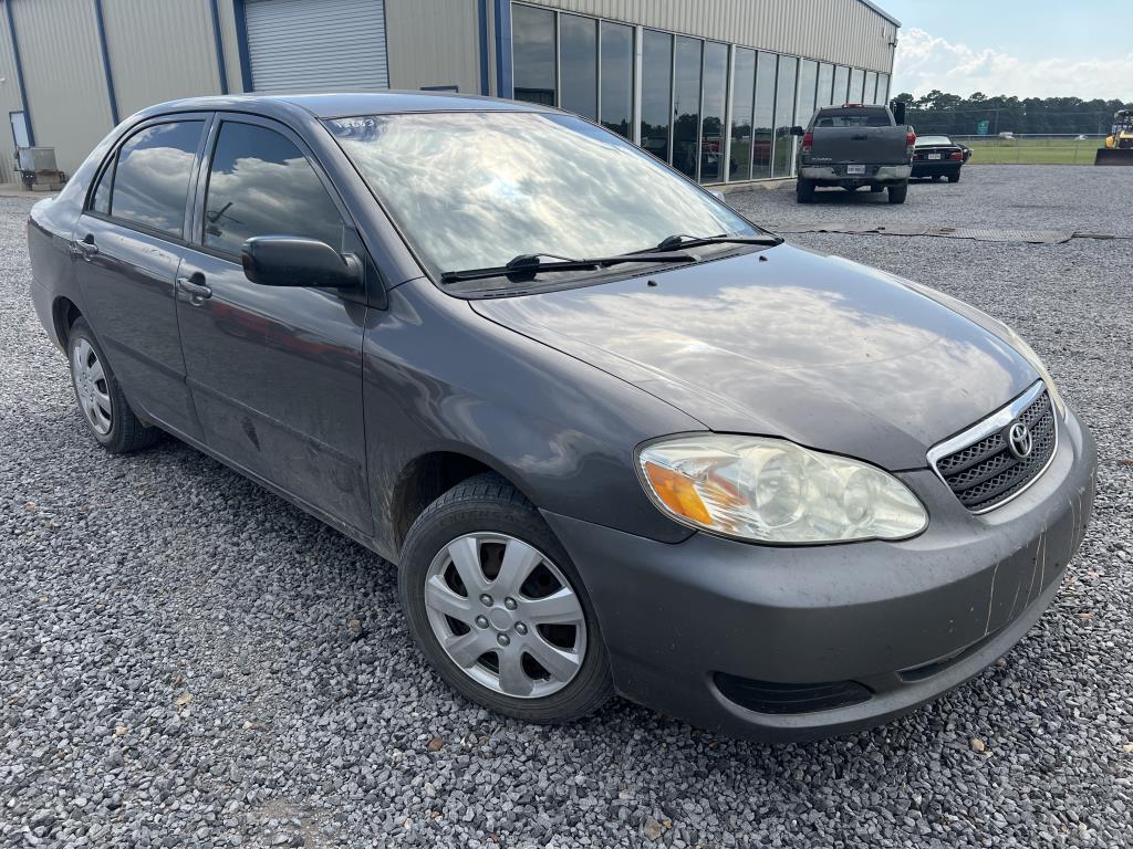 Toyota Corolla Sedan