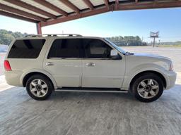 2005 Lincoln Navigator SUV