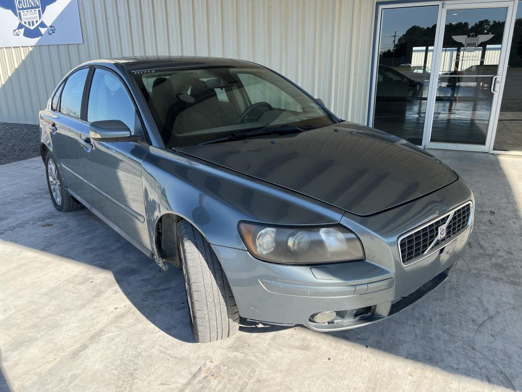 2005 Volvo S40 Sedan