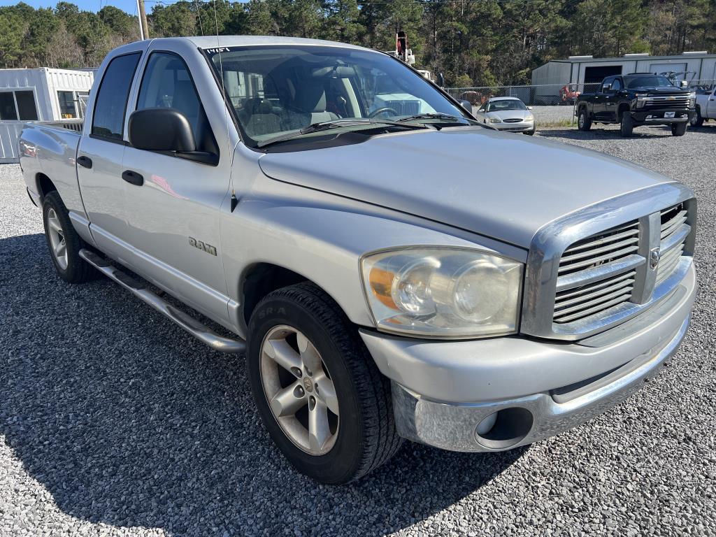 2008 Dodge RAM 1500 Half-Ton Pickup Truck