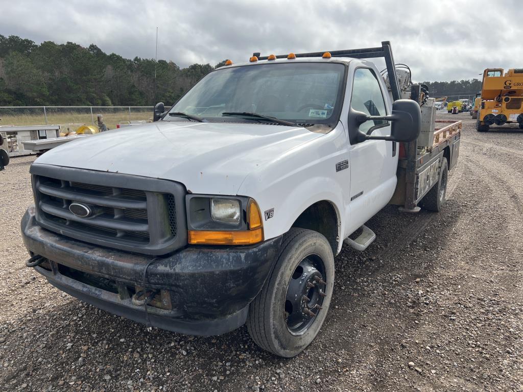 2002 Ford F-550 Flatbed With Crane